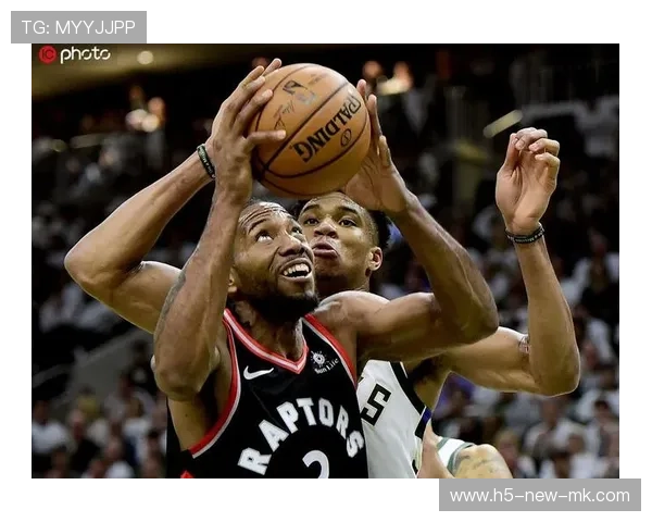 劳里助攻前锋完成补篮，猛龙在主场取胜